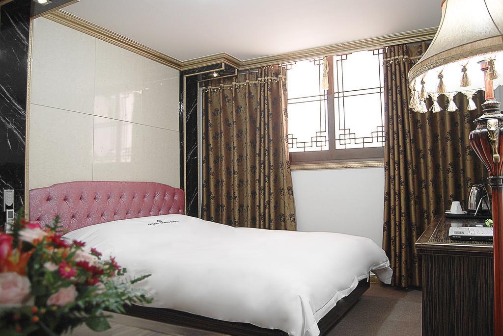 Arirang Tourist Hotel Changwon Habitación foto