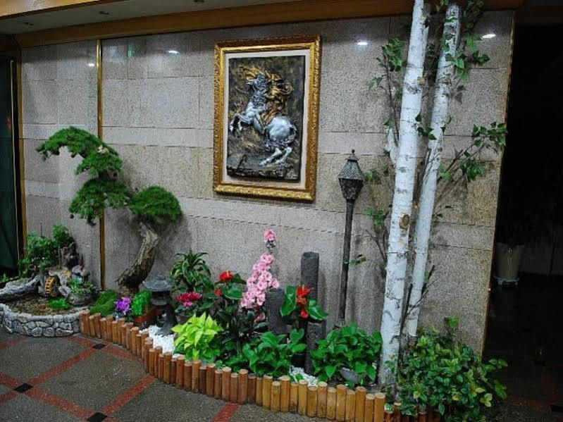 Arirang Tourist Hotel Changwon Exterior foto